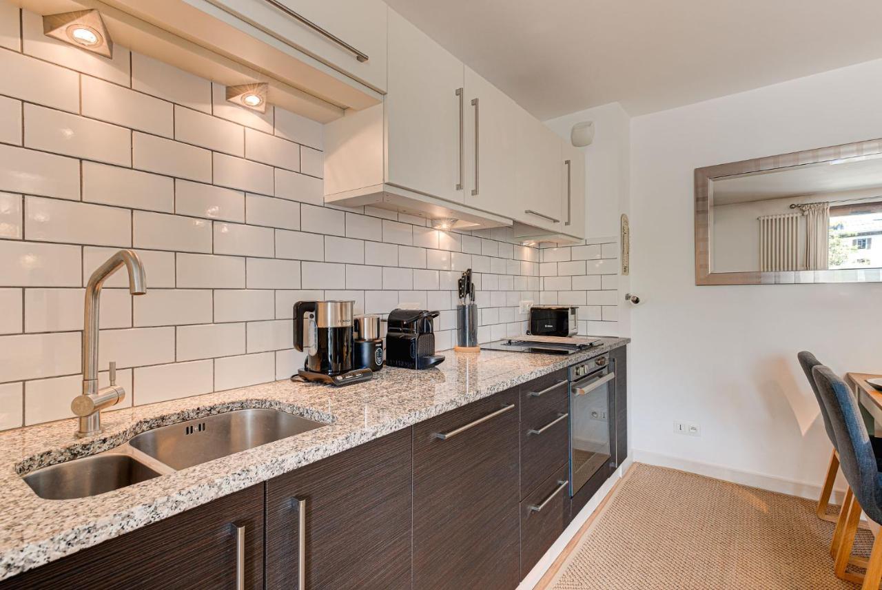 Apartment Cosmiques - Alpes Travel - Central Chamonix - Sleeps 4 Esterno foto