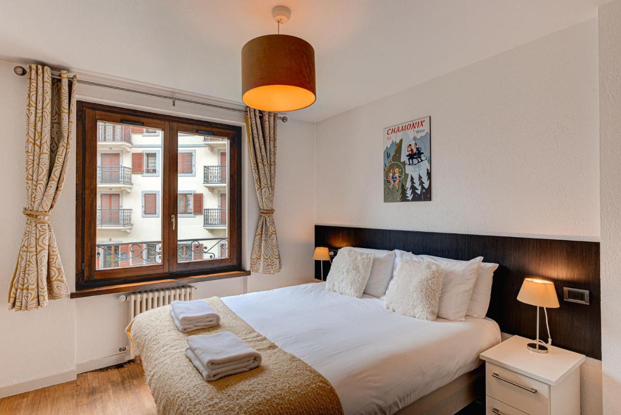 Apartment Cosmiques - Alpes Travel - Central Chamonix - Sleeps 4 Esterno foto