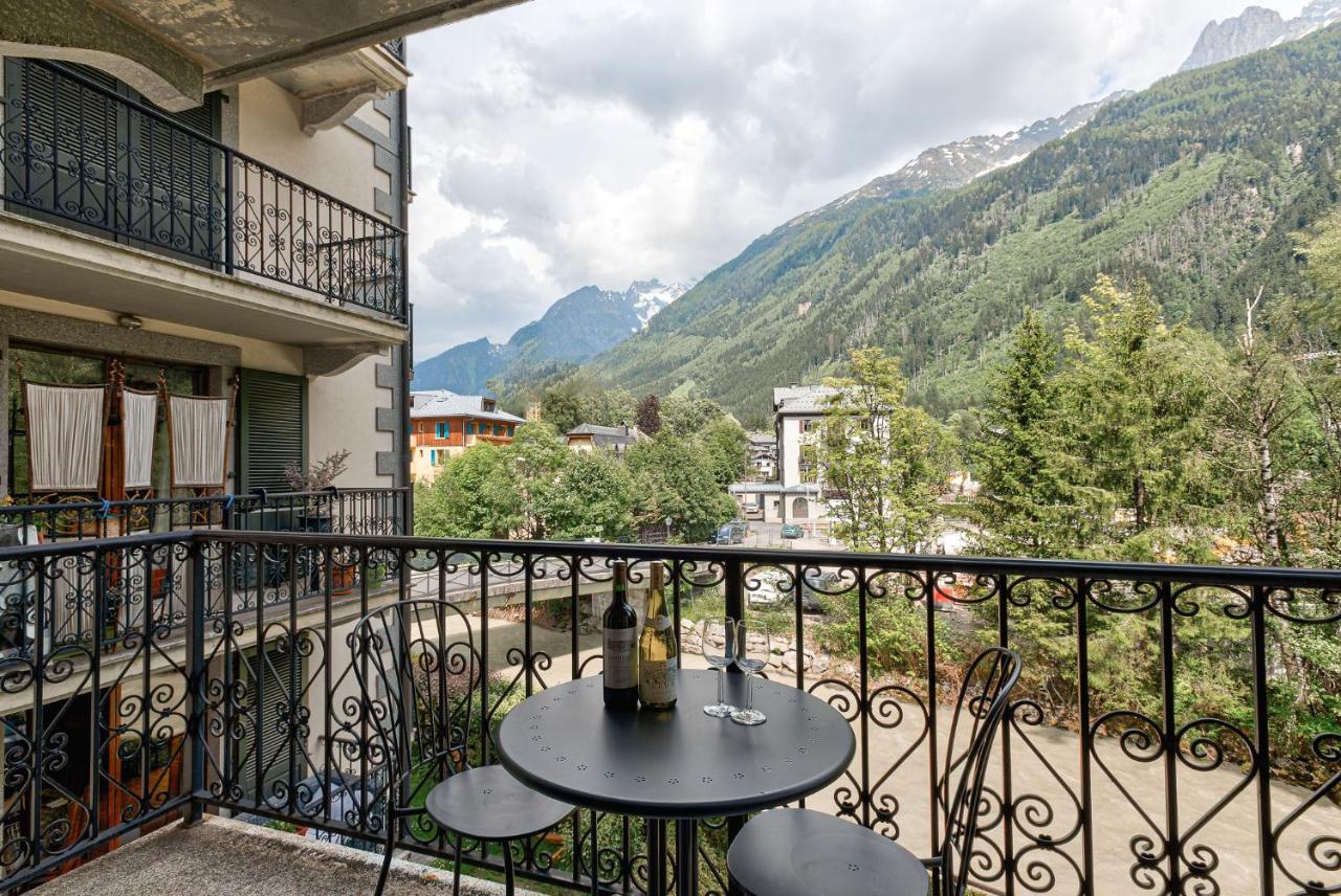 Apartment Cosmiques - Alpes Travel - Central Chamonix - Sleeps 4 Esterno foto