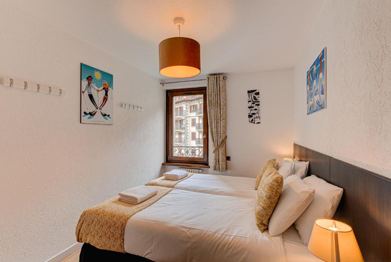 Apartment Cosmiques - Alpes Travel - Central Chamonix - Sleeps 4 Esterno foto