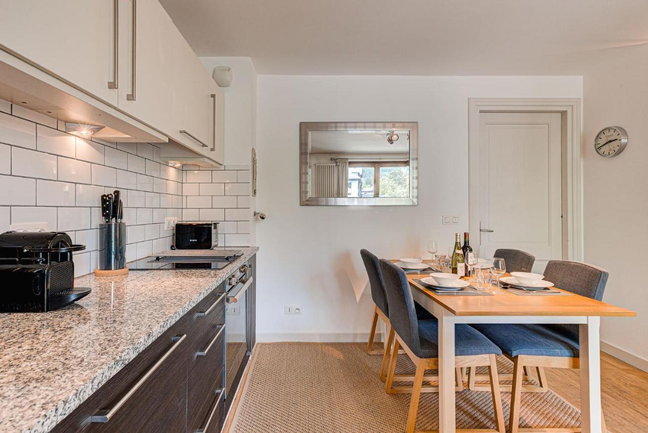 Apartment Cosmiques - Alpes Travel - Central Chamonix - Sleeps 4 Esterno foto